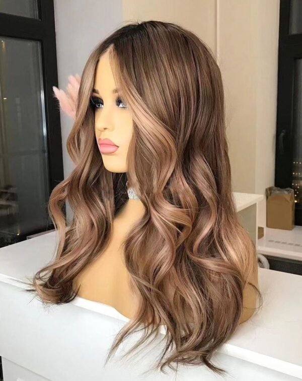 Blossombel 100% Joods haar - Europese Remy hair - Pruik- met bruine highlights-balayage style - 13x4 lace front