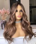 Blossombel 100% Joods haar - Europese Remy hair - Pruik- met bruine highlights-balayage style - 13x4 lace front