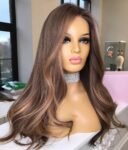 Blossombel 100% Joods haar - Europese Remy hair - Pruik- met bruine highlights-balayage style - 13x4 lace front