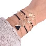 Set van 6 Bohemian Armbanden – Zwarte Touw & Goudkleurige Kettingen met Symbolen