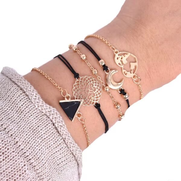 Set van 6 Bohemian Armbanden – Zwarte Touw & Goudkleurige Kettingen met Symbolen
